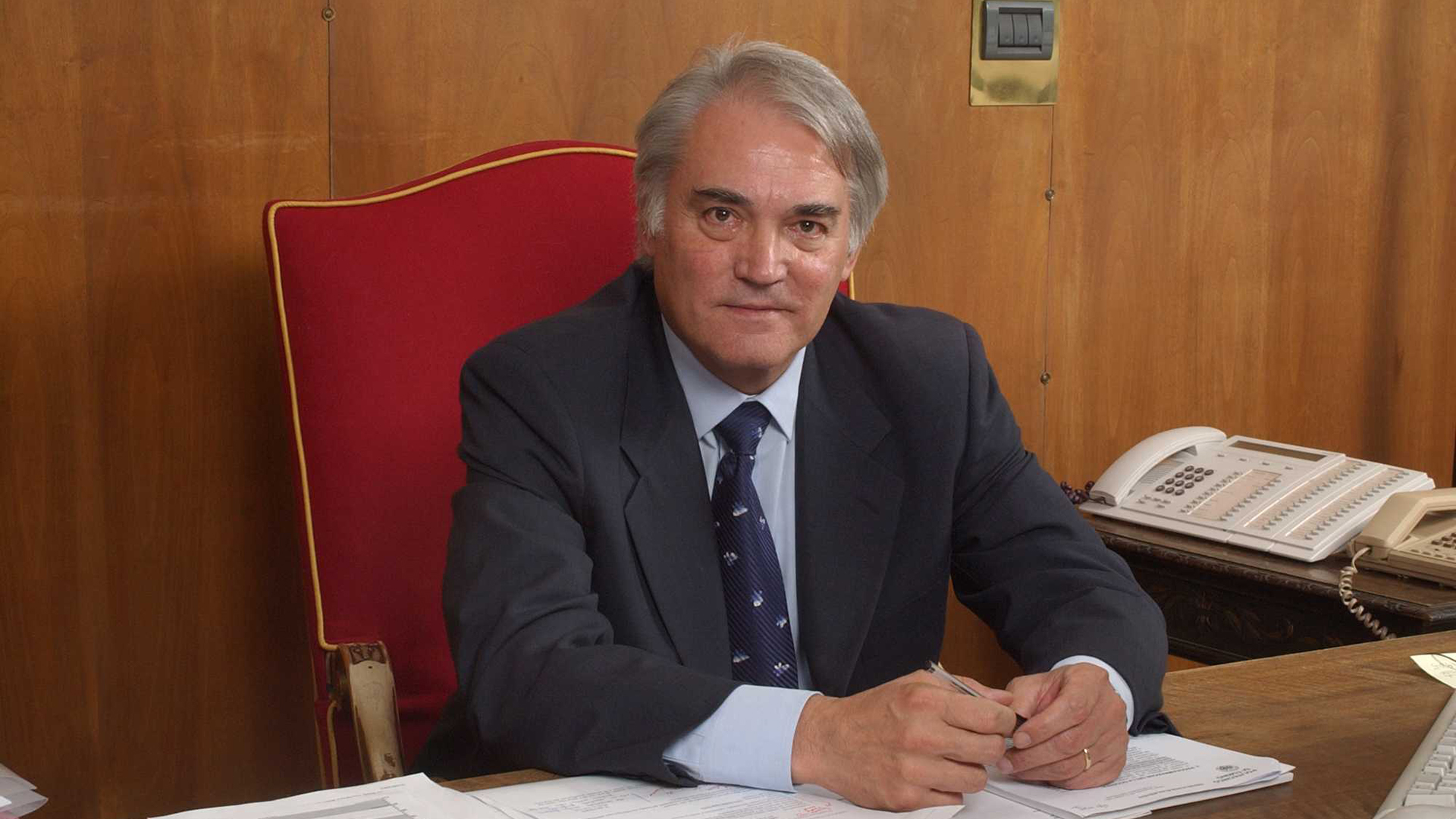 Foto dell'ex Rettore Giovanni Del Tin