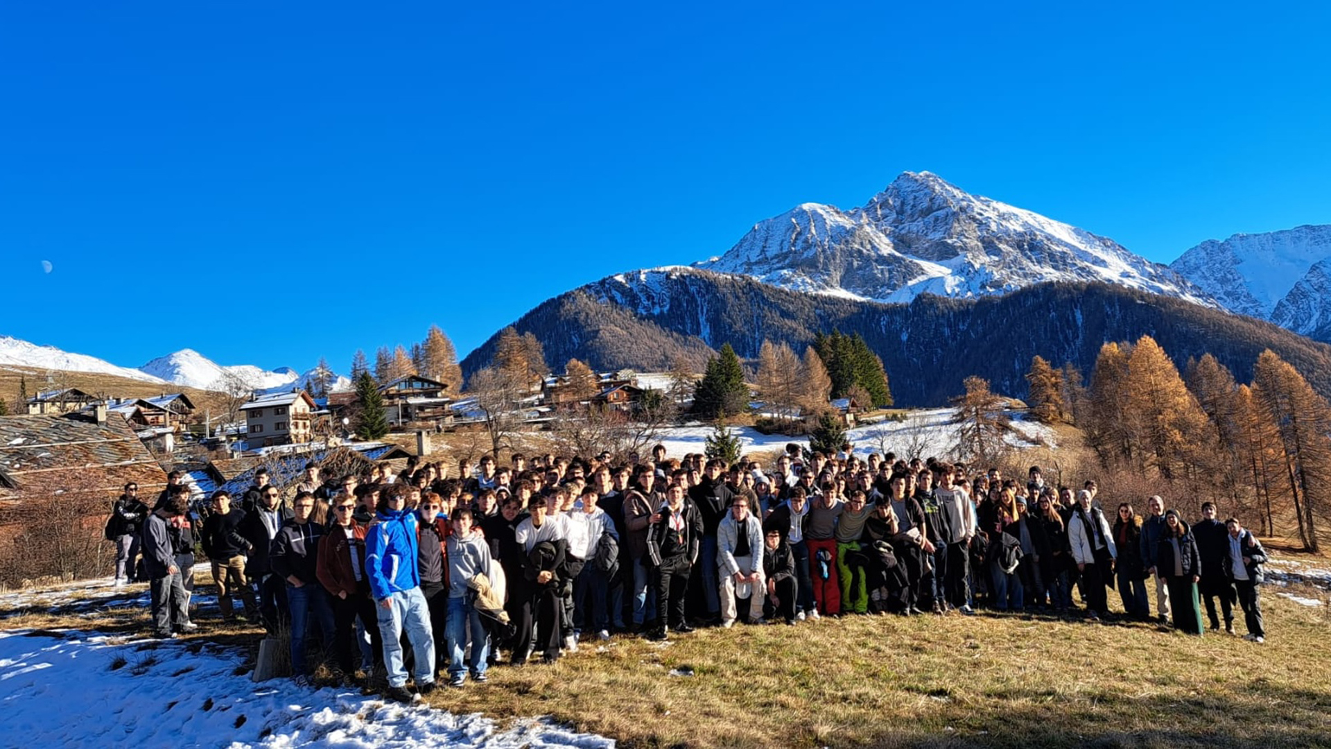 Foto di gruppo per i partecipanti all'evento