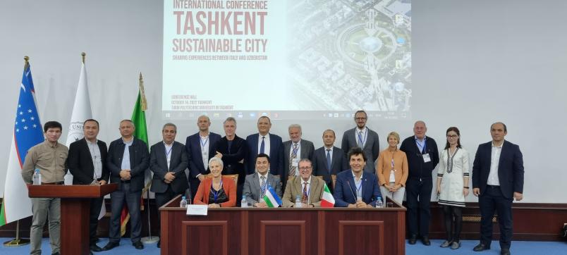 La delegazione del Politecnico a tashkent, in Uzbekistan