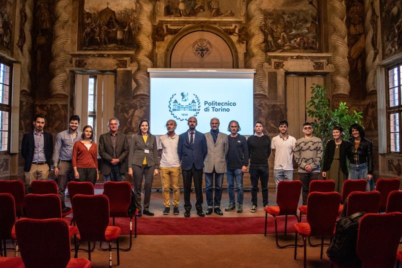 Foto di gruppo al kick-off meeting del progetto CEREBRO al Salone d'Onore del Castello del Valentino