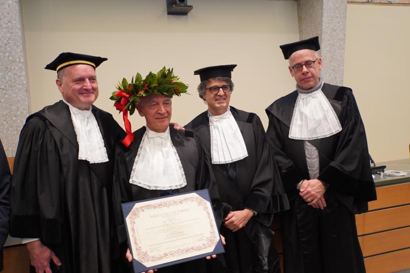 Foto di gruppo dei relatori alla cerimonia di conferimento