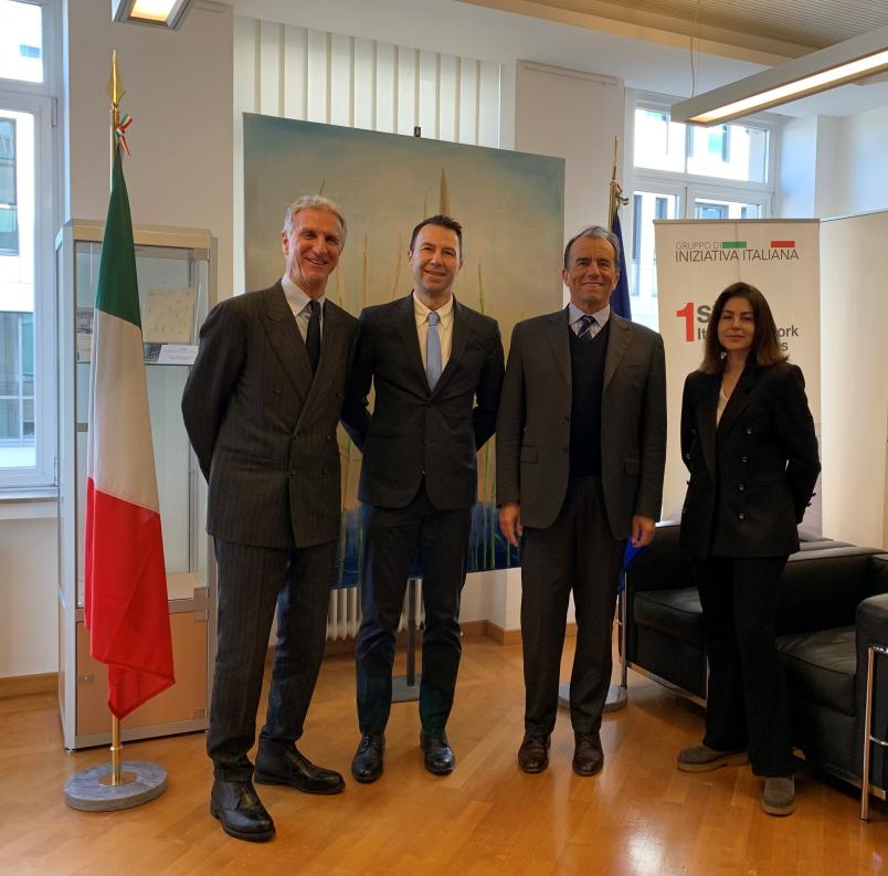 Foto dei partecipanti all'incontro presso il Parlamento Europeo