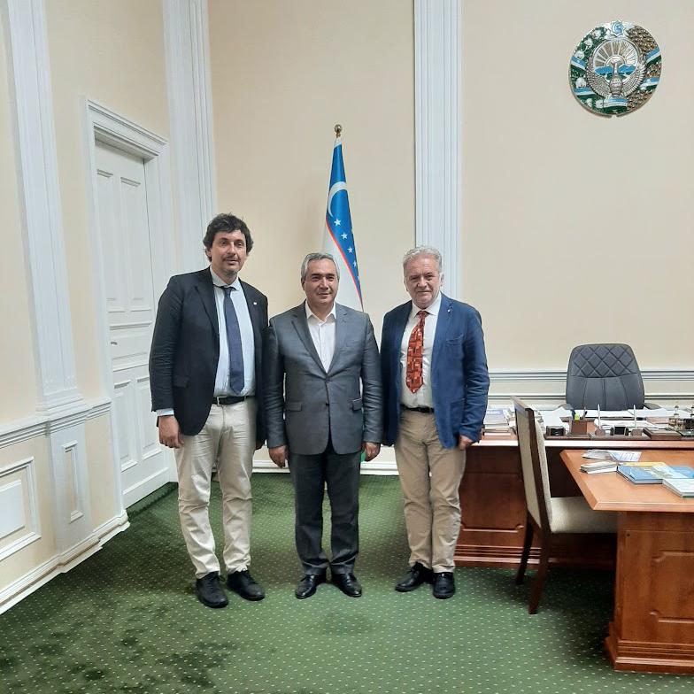 Istituzioni Fergana Uzbekistan