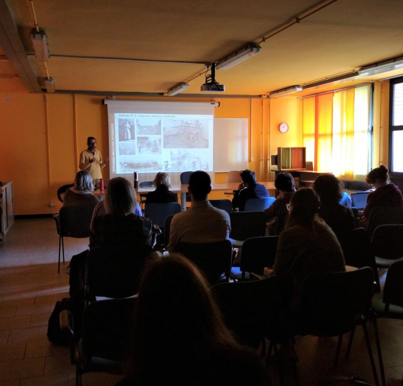 Un momento del corso nelle aule del Politecnico