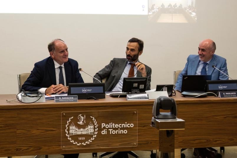 Foto dei relatori alla presentazione del master