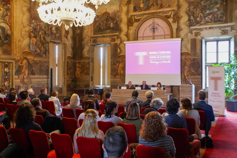 Il Salone d'Onore del Castello del Valentino ospita la conferenza stampa di presentazione della prossima Biennale