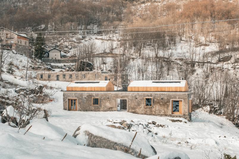 Casermette-Moncenisio-esterno.jpg
