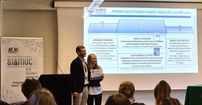 nel momento della premiazione.jpg