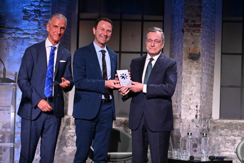 Premiazione-MarioDraghi.jpg