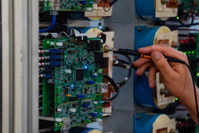 Lab elettronica PEIC