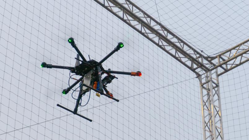 Foto di un drone in volo