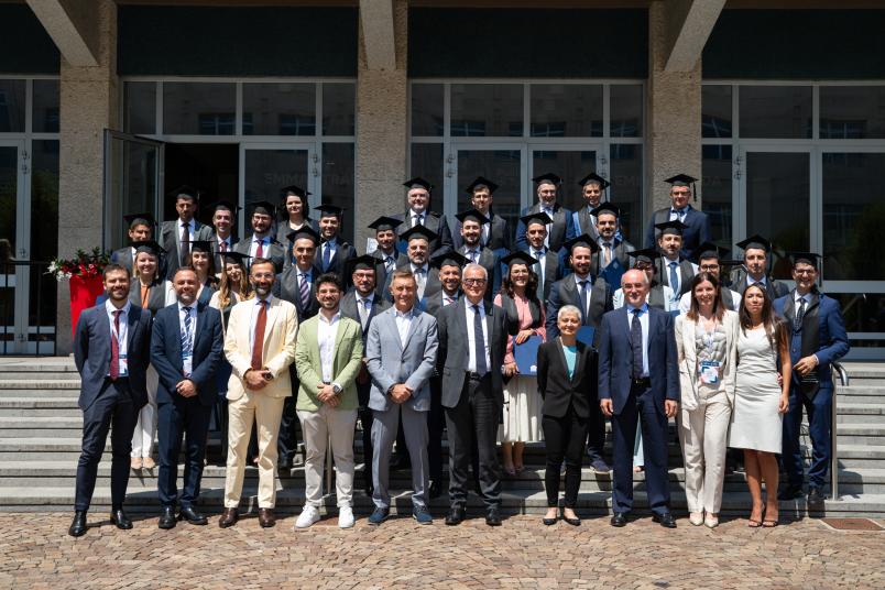 Docenti e allievi del master in Business and Technology