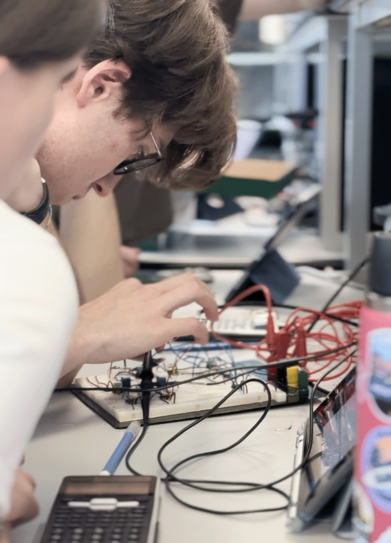 PCTO ai laboratori LED