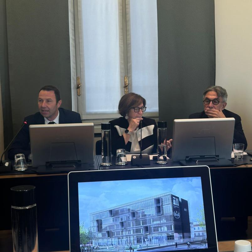 Foto della conferenza stampa Digital Revolution House