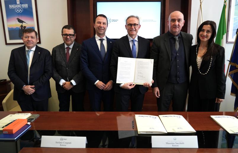 Firma accordo Uniroma4-Polito-UNISG 11mar2026_foto6.jpg