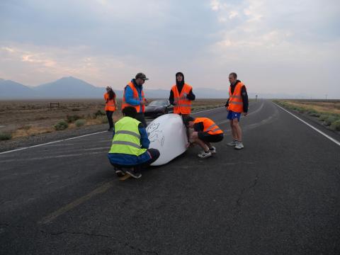 Gli ultimi preparativi del team prima della partenza