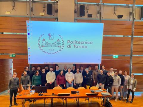 Foto di gruppo per i partecipanti alla challenge