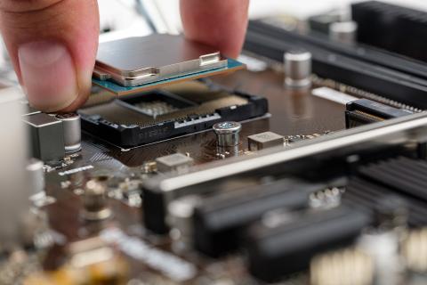 Microchip, processore e scheda madre
