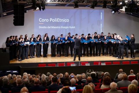 Il coro sul palco