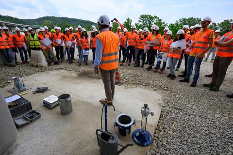 Lezione in cantiere