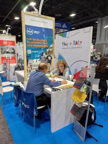 Le visite allo stand “Study in Italy”