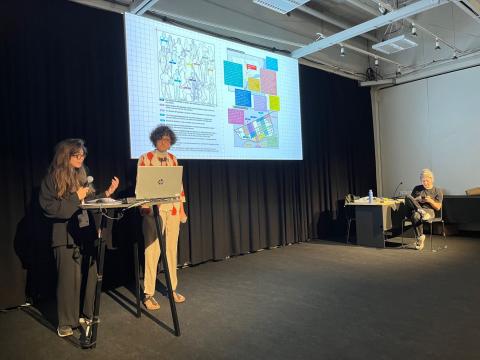 Presentazione paper Breaking the Rules