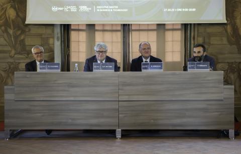 Il panel dei relatori con il Rettore Saracco