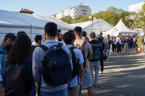 Tantissimi partecipanti all'ingresso