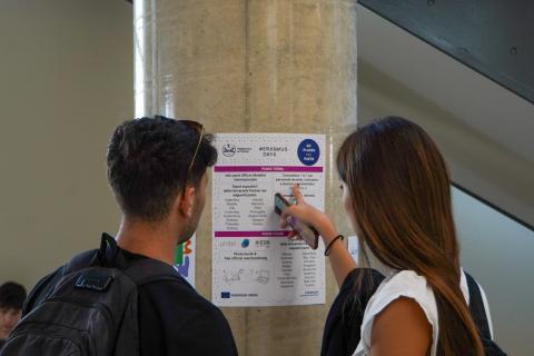 Tanti stand delle università partner