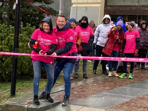 Stefano Corgnati alla corsa-camminata di Bardonecchia - foto dal profilo ufficiale Facebook della Città
