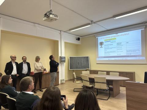 La giuria presenta i criteri di valutazione
