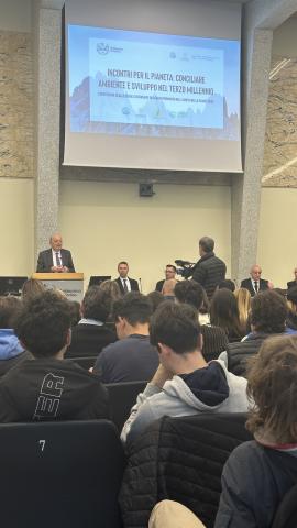 L'evento "Incontri per il pianeta" in aula Emma Strada