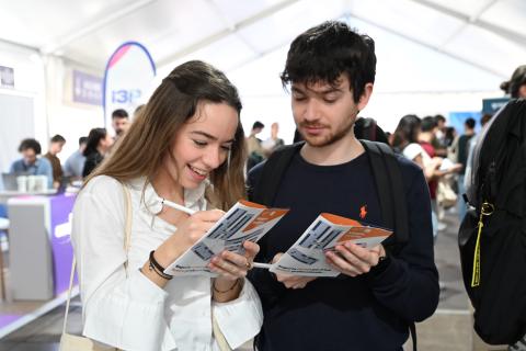 La ricerca di future opportunità di carriera