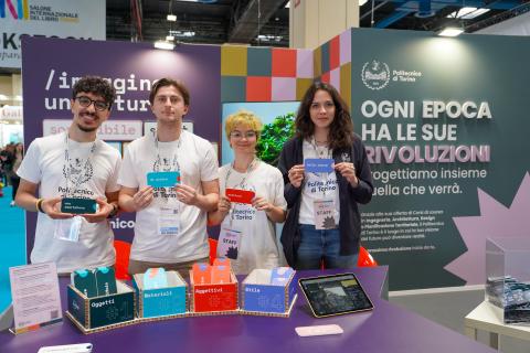 Lo staff PoliTO allo stand