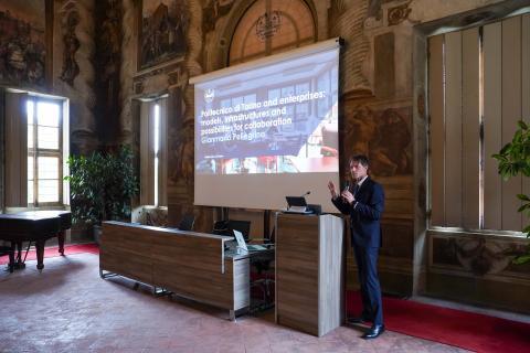 La collaborazione con le aziende come aspetto di rilievo dell'iniziativa