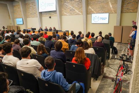 L'incontro con Vincenzo Nibali in Sala Emma Strada