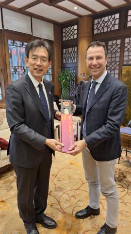 Rector Corgnati and Tsinghua University President Li Luming