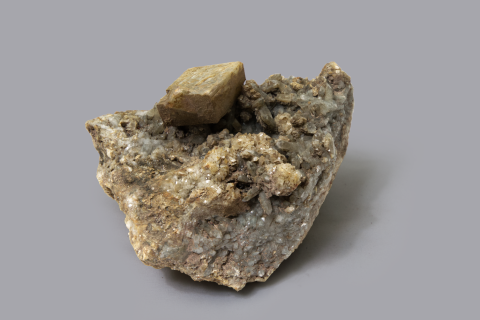 DOLOMITE (MP-9748)