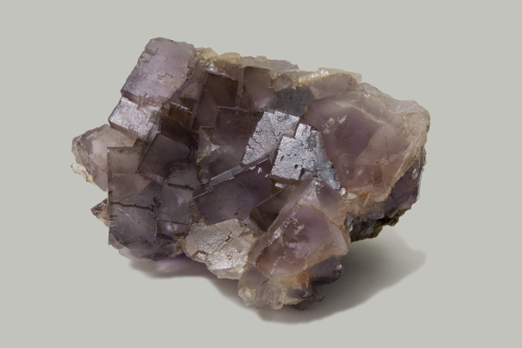 "Fluorite" minerale con cristalli dalle sfumature viola