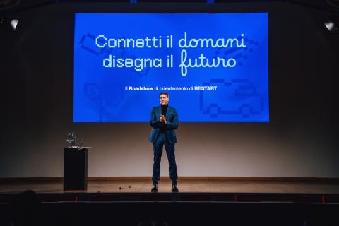 Walter Rolfo alla conduzione del roadshow
