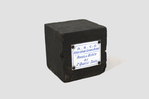 Roccia di asfalto (GP-0163)