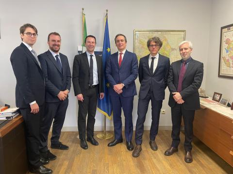 La delegazione del Politecnico con l'Ambasciatore Luca Di Gianfrancesco