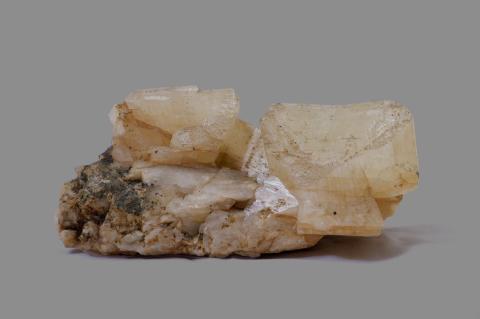 ORTOCLASIO var. adularia (MP-589)
