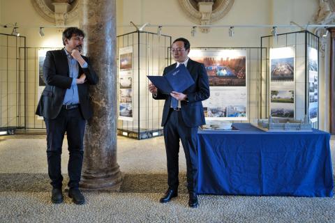 Sun Cheng e Michele Bonino alla mostra dedicata all’HIT