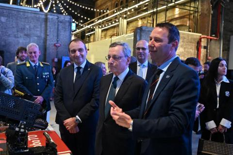 Mario Draghi insieme al Rettore Corgnati e al Sindaco Lo Russo