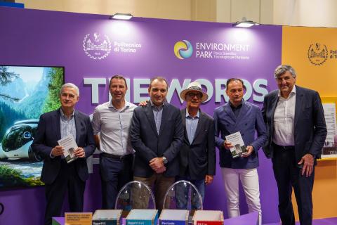 Le autorità cittadine allo stand PoliTO-EnviPark