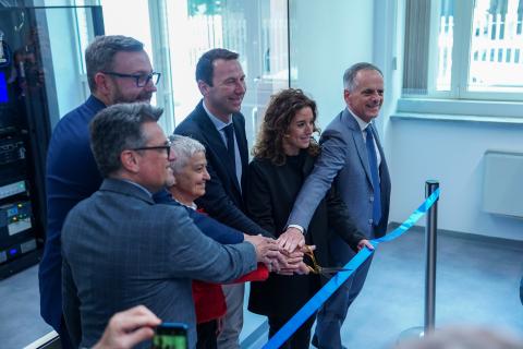 The moment of the official inauguration