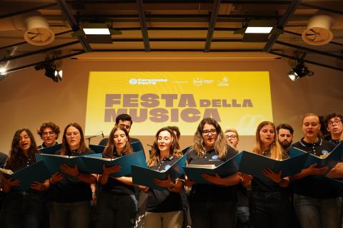 L'esibizione del Coro PoliEtnico