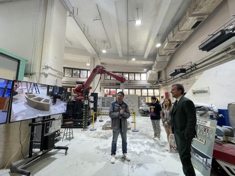 Lab tour for PoliTO delegation