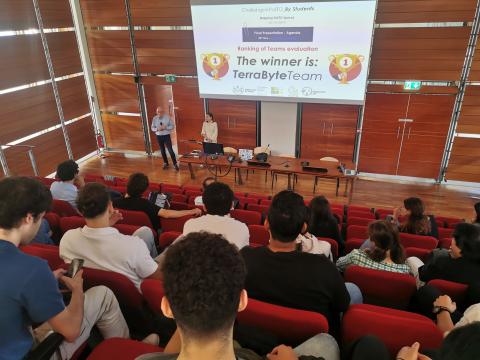 La premiazione della sfida di mapping lanciata dall'Ateneo